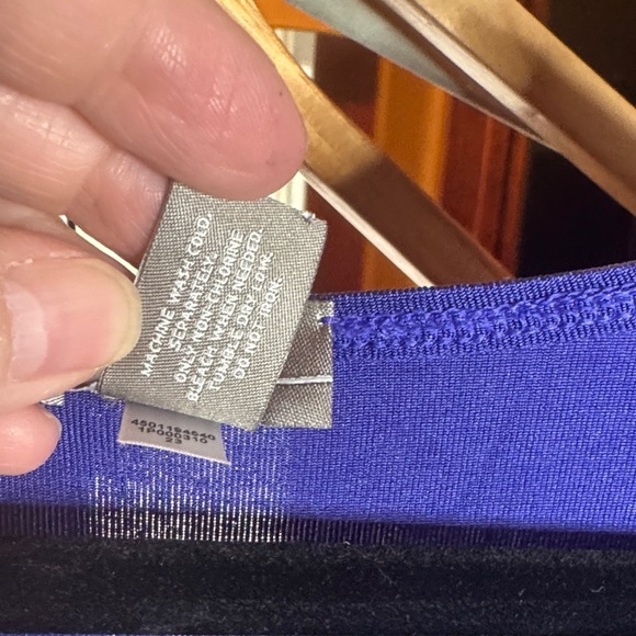 Chico’s Travelers Purple Slinky 3/4 Sleeve Tunic Top Size Small (1) - Picture 3 of 5